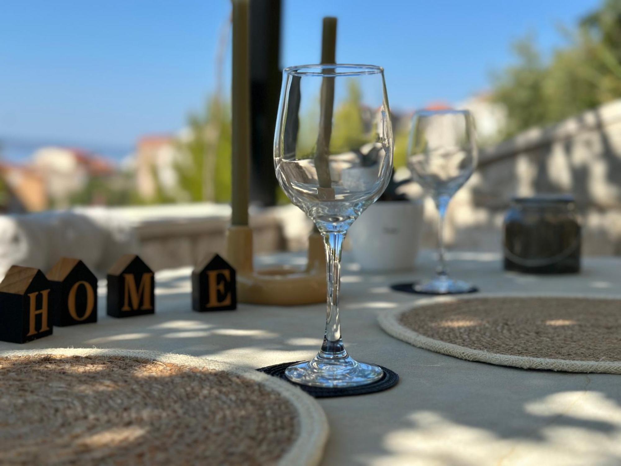 Apartment Romantic Stone- Omiš